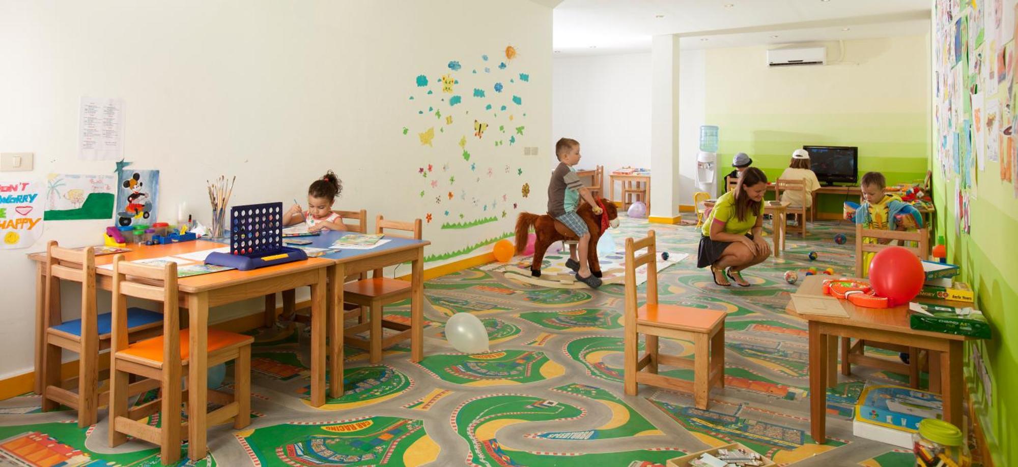 Xperience Sea Breeze Resort (Adults Only) Sharm el Sheikh Esterno foto Children's Club at the Grand Hotel