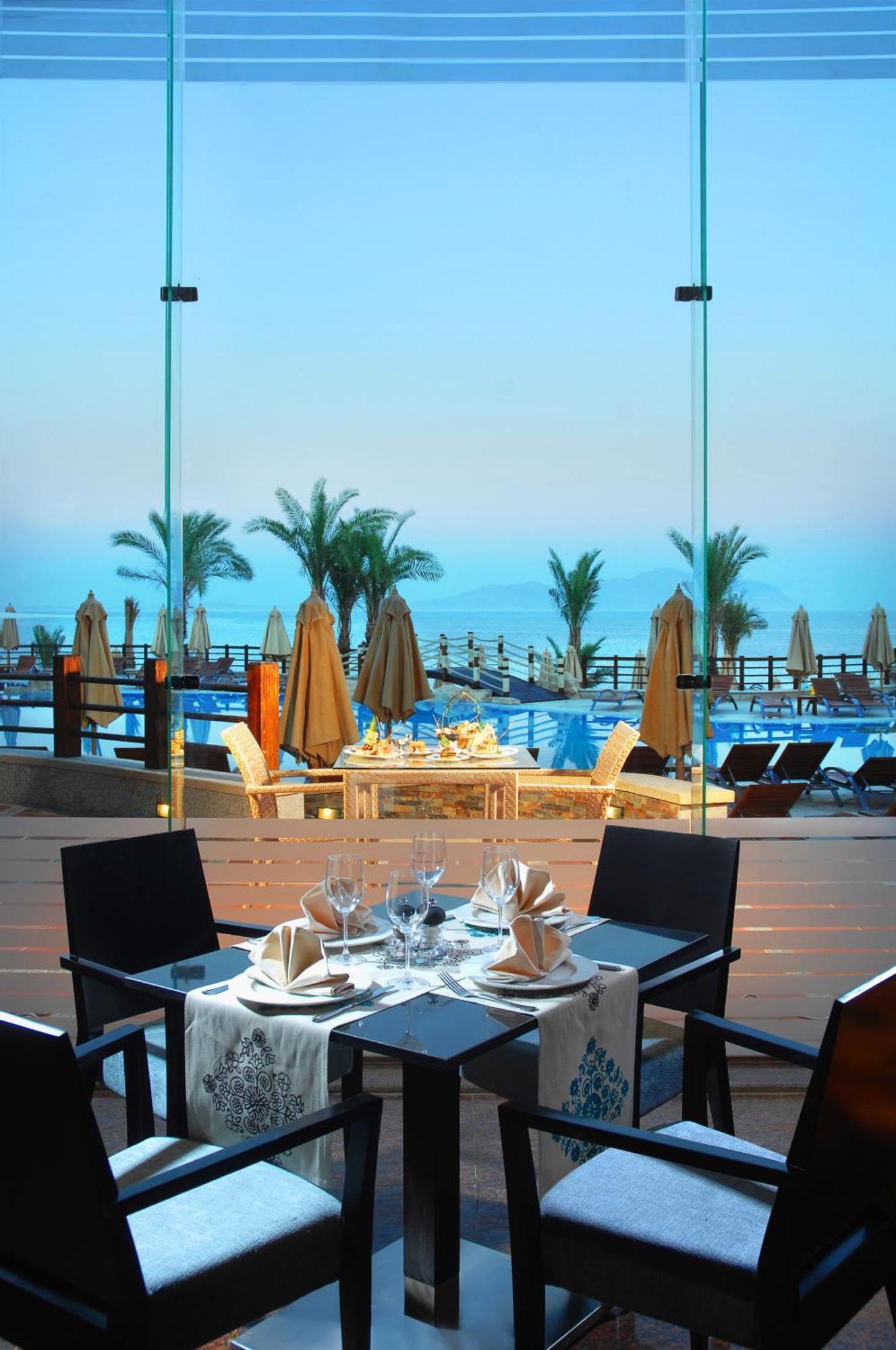 Xperience Sea Breeze Resort (Adults Only) Sharm el Sheikh Esterno foto The pool at the Grand Hotel