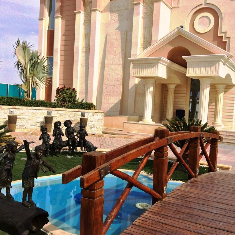 Xperience Sea Breeze Resort (Adults Only) Sharm el Sheikh Esterno foto The bridge of the children