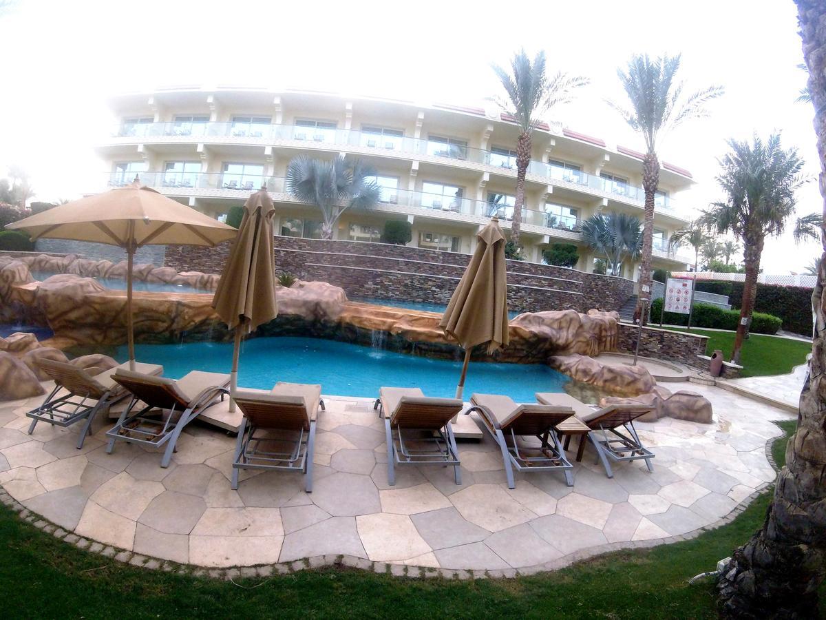 Xperience Sea Breeze Resort (Adults Only) Sharm el Sheikh Esterno foto The pool at the St Regis