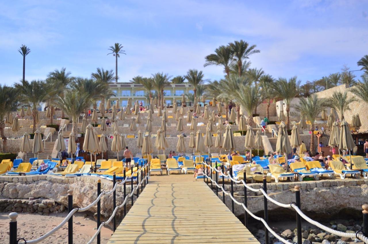 Xperience Sea Breeze Resort (Adults Only) Sharm el Sheikh Esterno foto The beach at the resort
