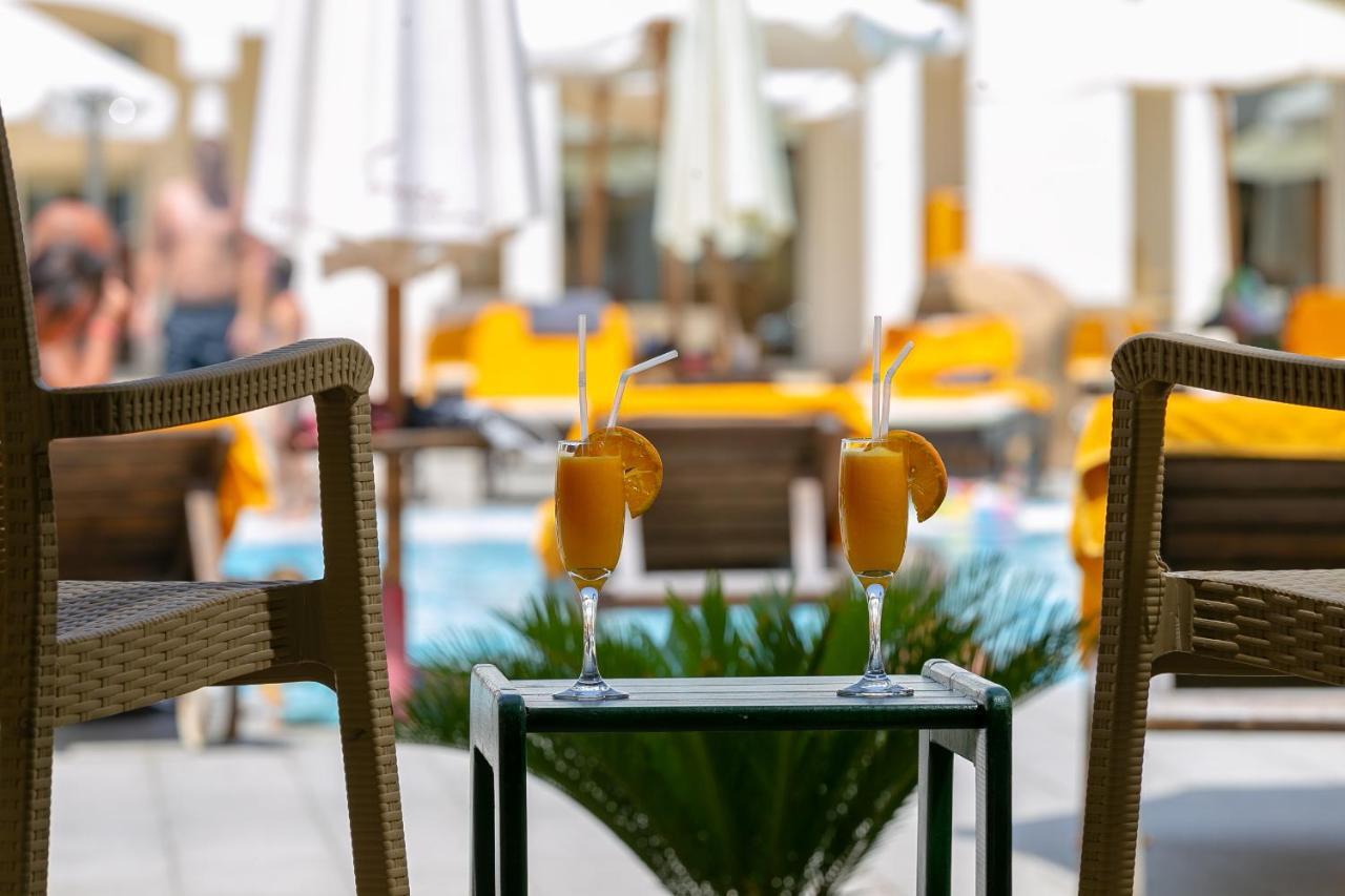 Xperience Sea Breeze Resort (Adults Only) Sharm el Sheikh Esterno foto Poolside at the Hotel